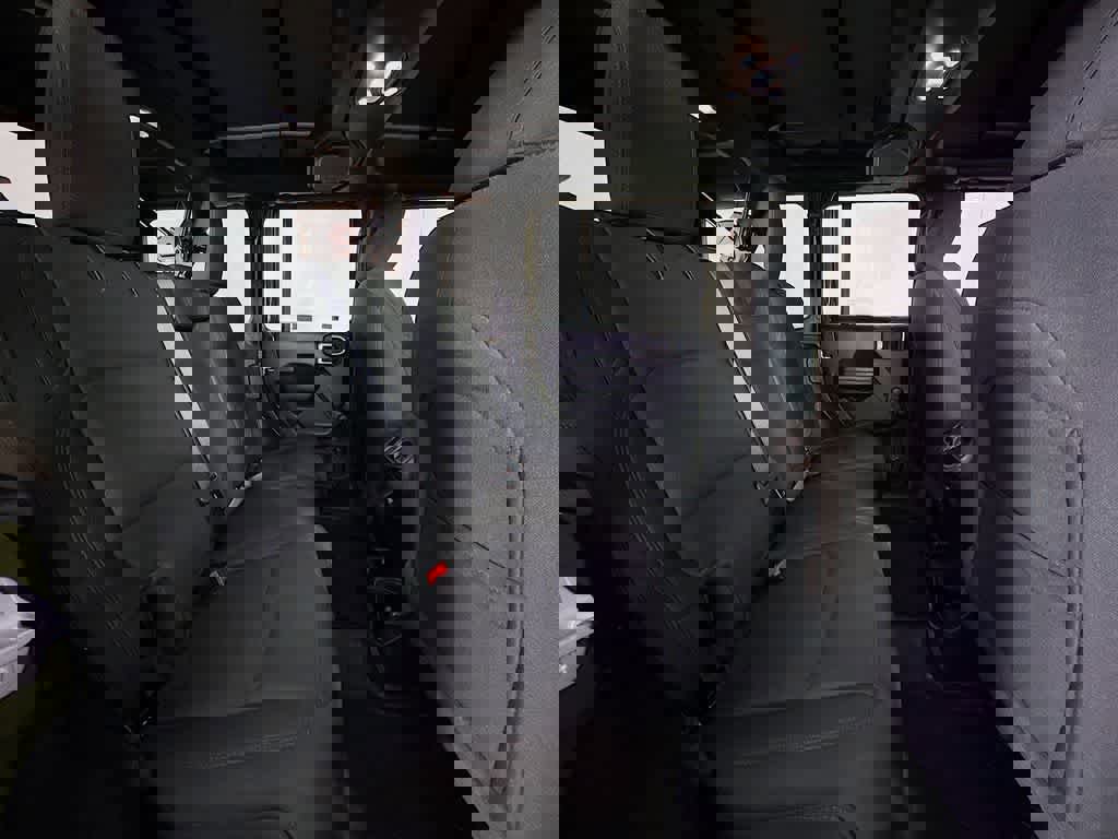 Used 2021 Jeep Wrangler Unlimited Sport image 30