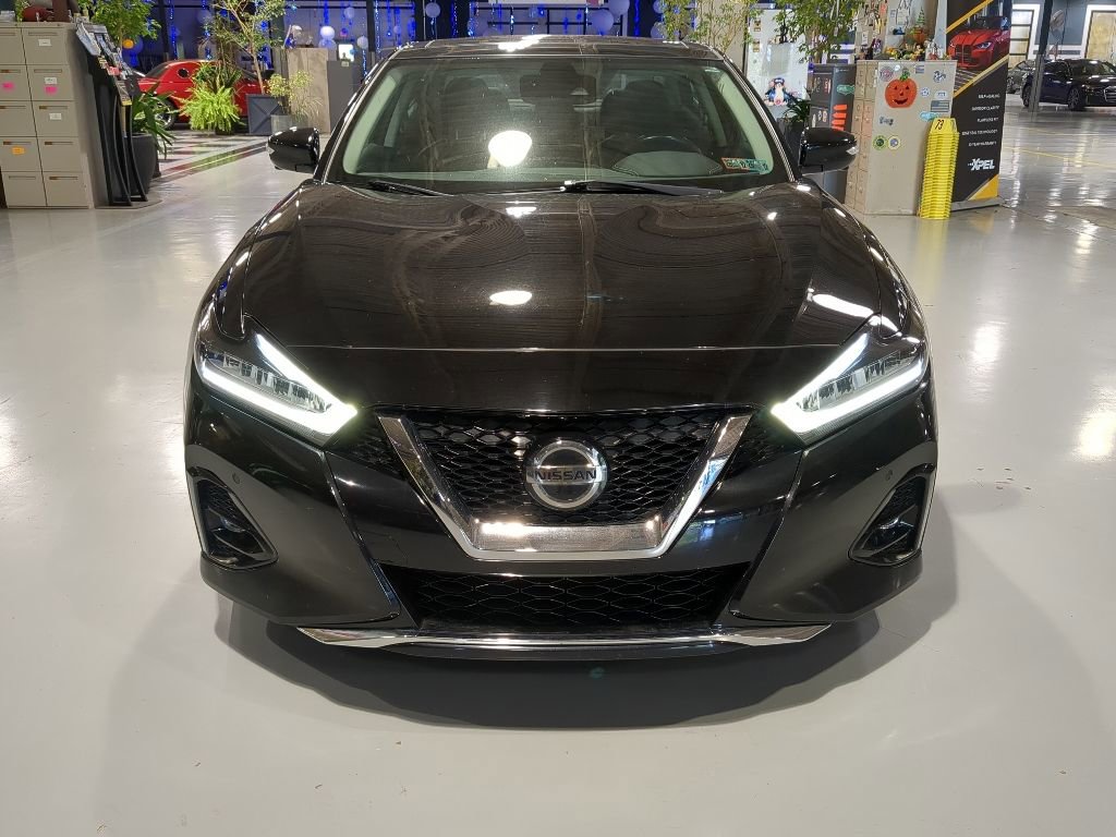 Used 2021 Nissan Maxima Platinum w/ Sport Mat Group FWD image 3