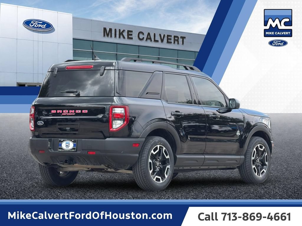 Certified 2023 Ford Bronco Sport Outer Banks w/ Tech Package AWD/4WD image 5