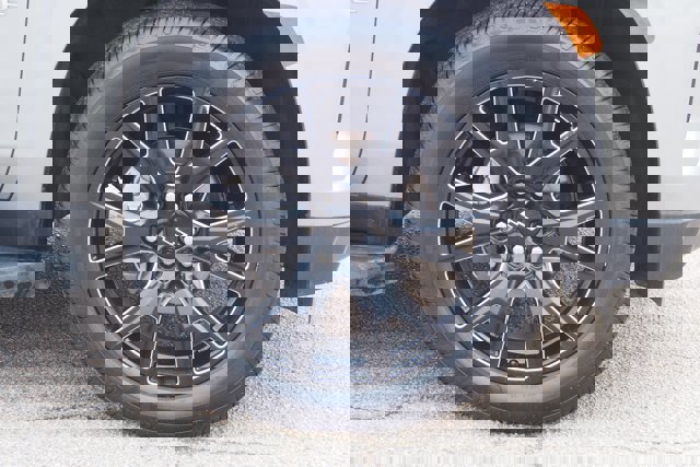 Used 2023 Chevrolet Tahoe Premier image 9