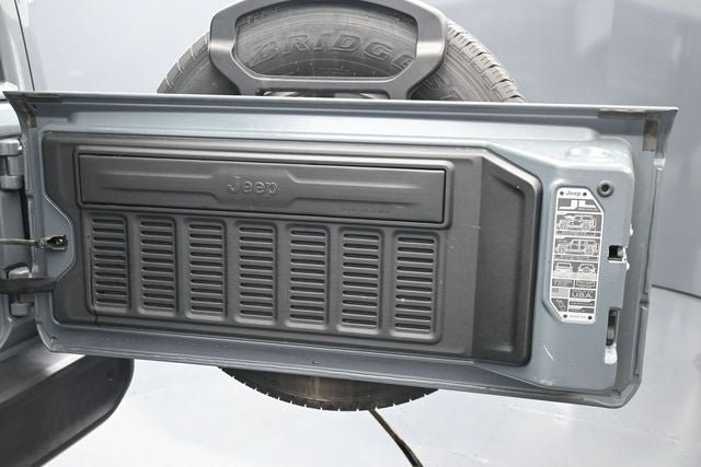 Used 2024 Jeep Wrangler Unlimited Sahara w/ Safety Group AWD/4WD image 14