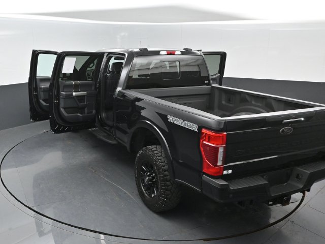 Certified 2022 Ford F350 Lariat w/ Tremor Off-Road Package AWD/4WD image 26