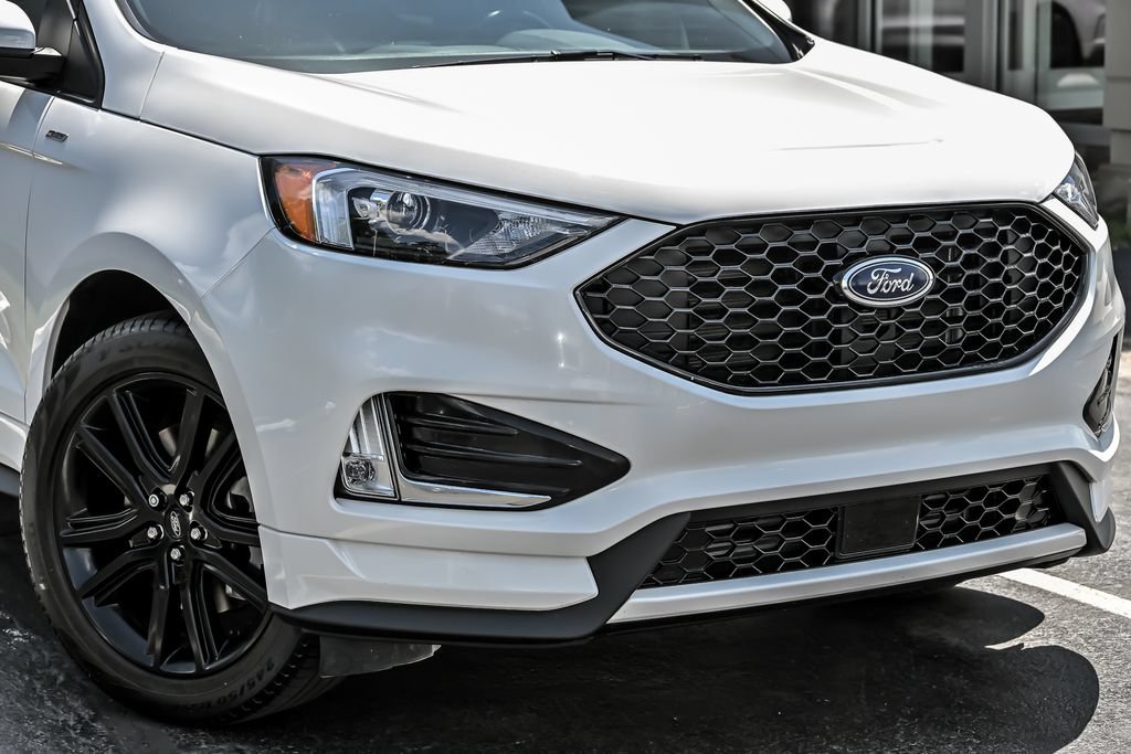 Certified 2023 Ford Edge ST-Line AWD/4WD image 2