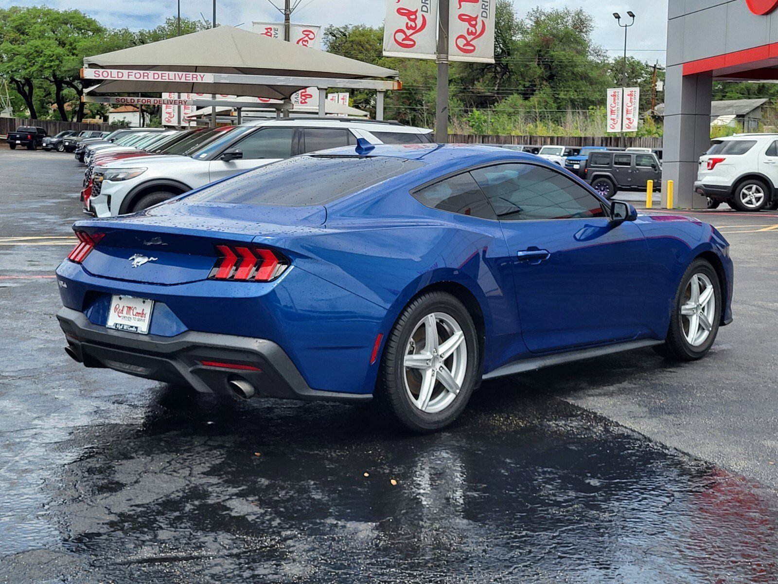 Certified 2024 Ford Mustang Coupe RWD image 4