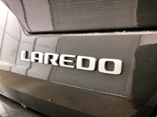 Used 2025 Jeep Grand Cherokee Laredo X w/ Luxury Tech Group I AWD/4WD image 13