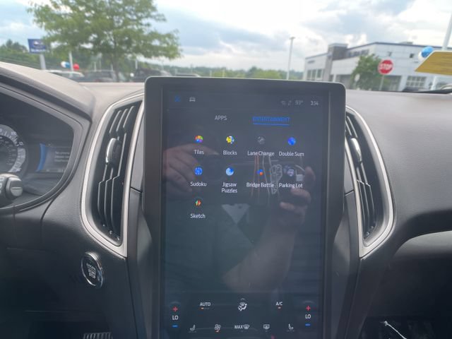 Certified 2024 Ford Edge SEL AWD/4WD image 25