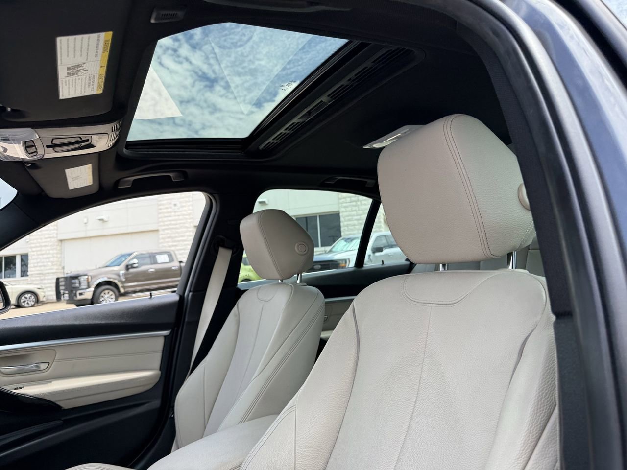 Used 2017 BMW 340i Sedan RWD image 24