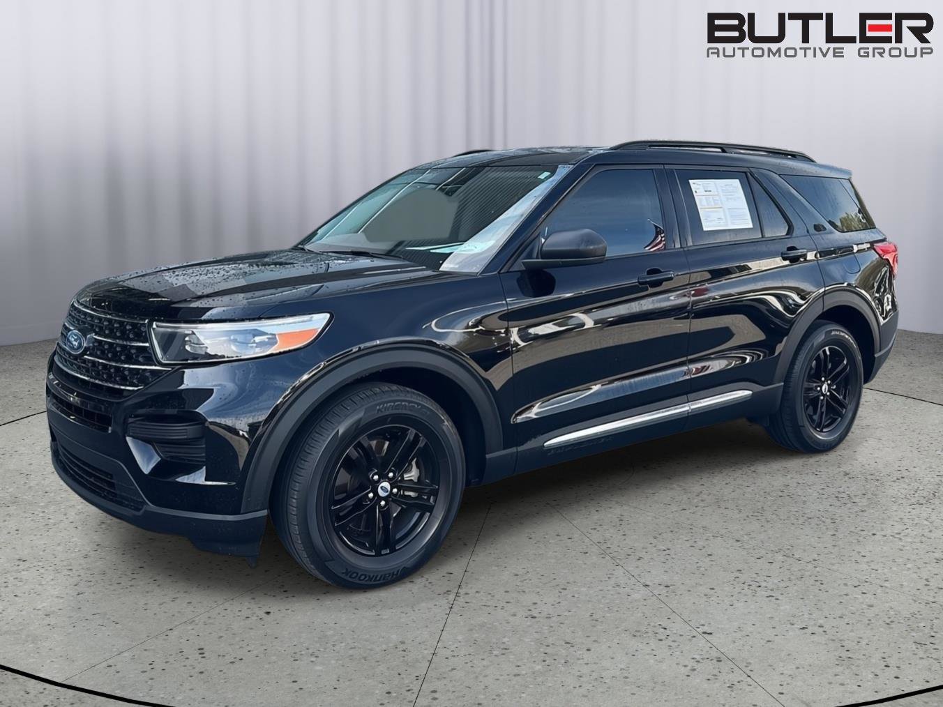 Certified 2023 Ford Explorer XLT RWD image 2