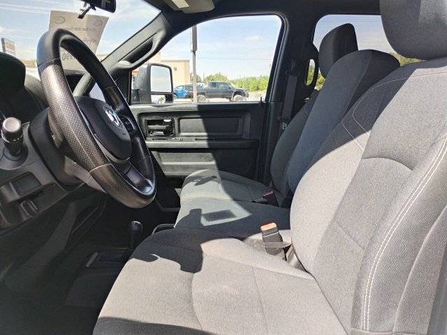 Used 2024 RAM 3500 Tradesman w/ Chrome Appearance Group image 10