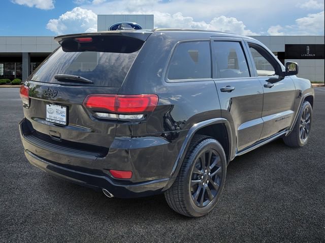 Used 2020 Jeep Grand Cherokee Altitude image 5