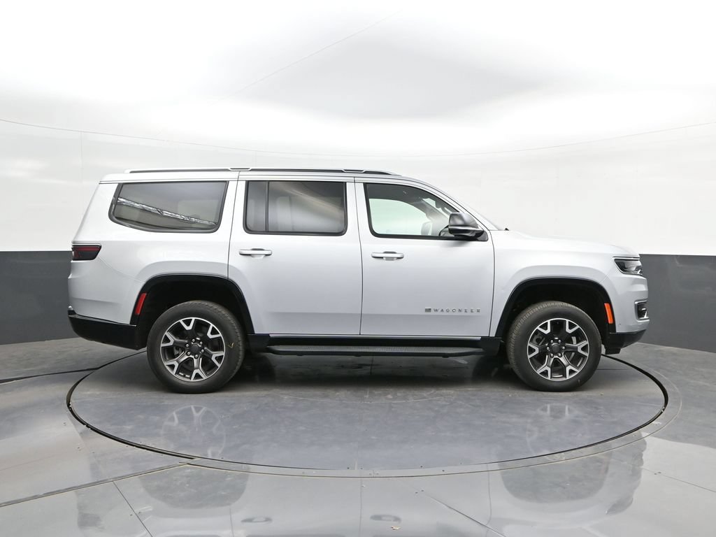 Used 2024 Jeep Wagoneer Series III AWD/4WD image 24