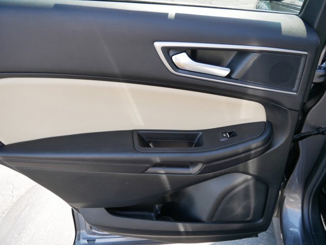Certified 2022 Ford Edge SEL w/ Convenience Package AWD/4WD image 13