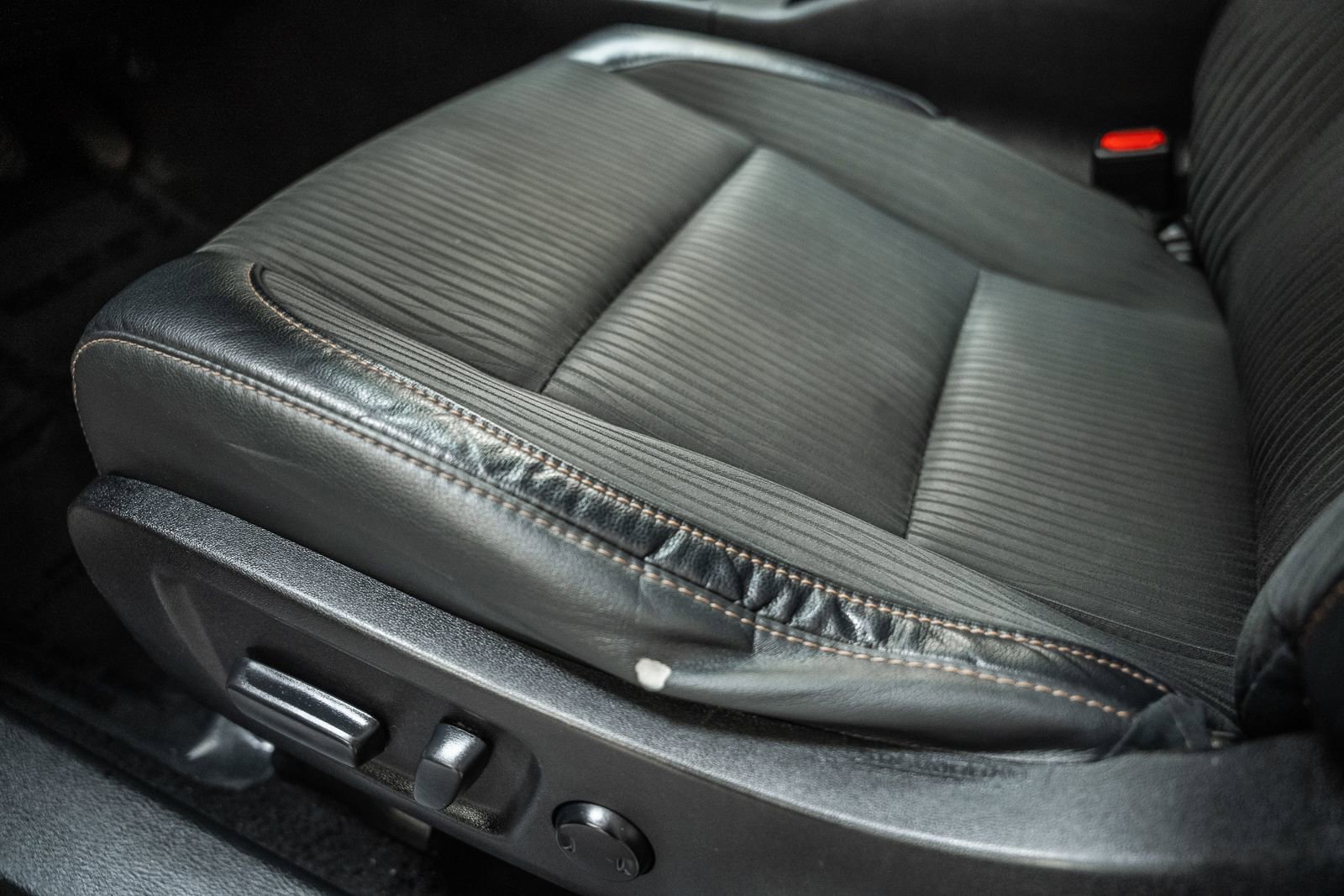 Used 2017 Toyota Highlander Plus w/ Protection Package #3 AWD/4WD image 41