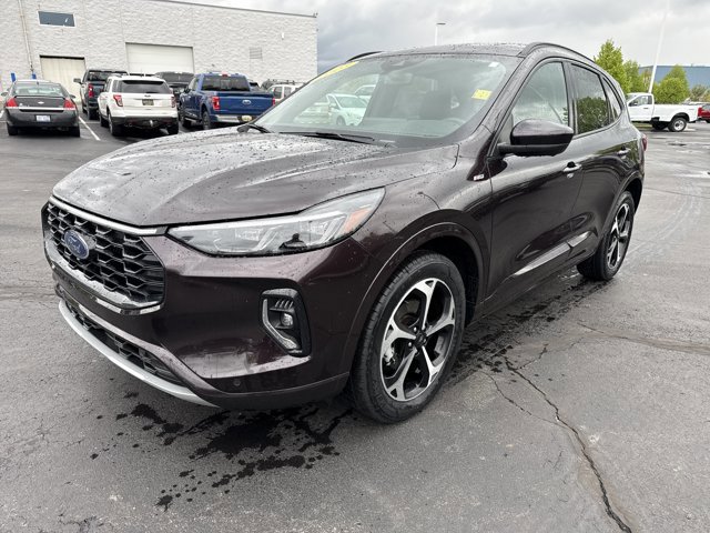 Certified 2023 Ford Escape ST-Line Elite AWD/4WD image 2