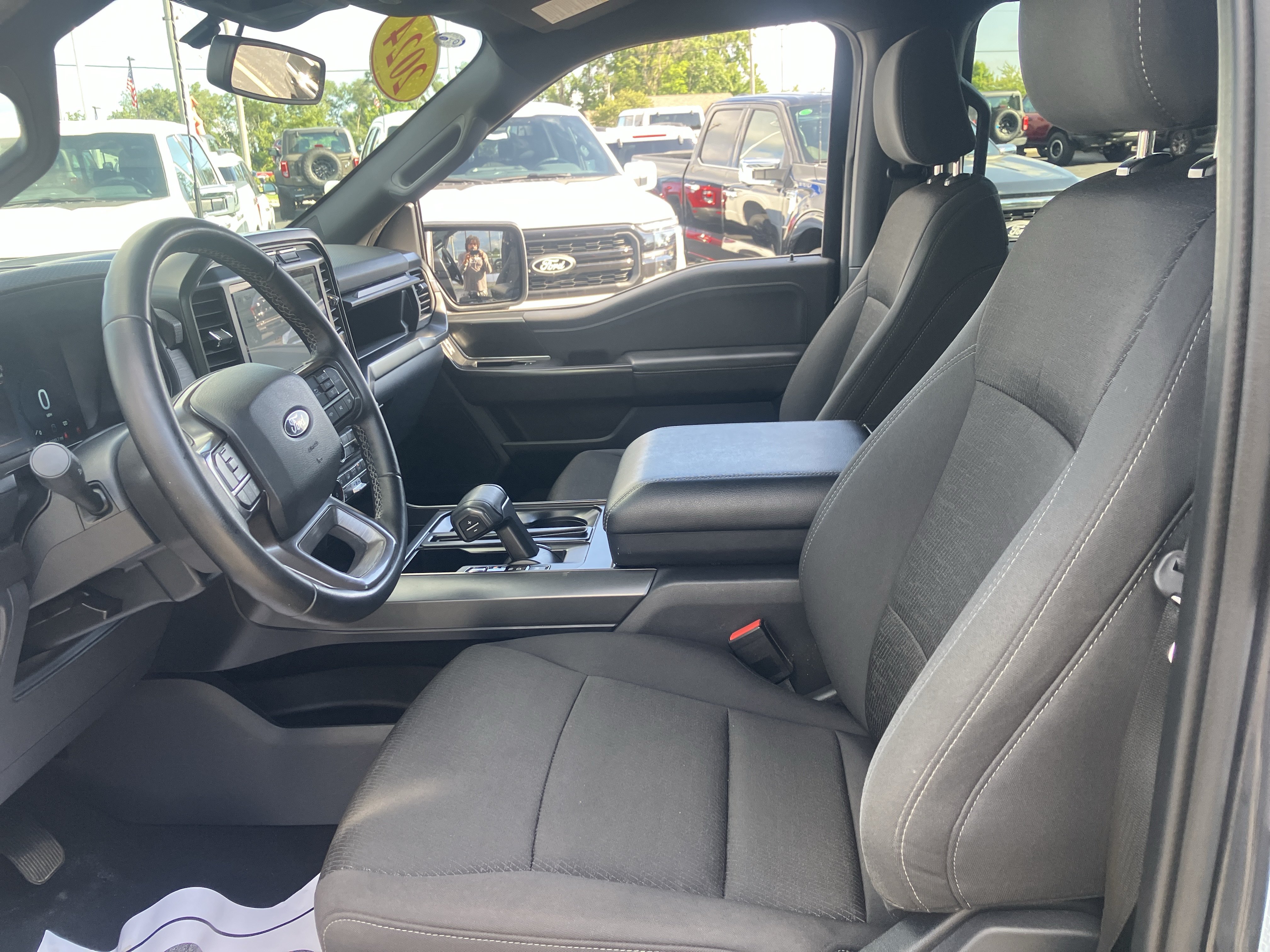 Certified 2024 Ford F150 XLT w/ XLT Black Appearance Package AWD/4WD image 18