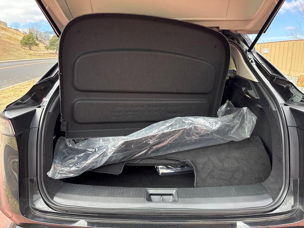 Used 2023 Nissan Ariya FWD image 9