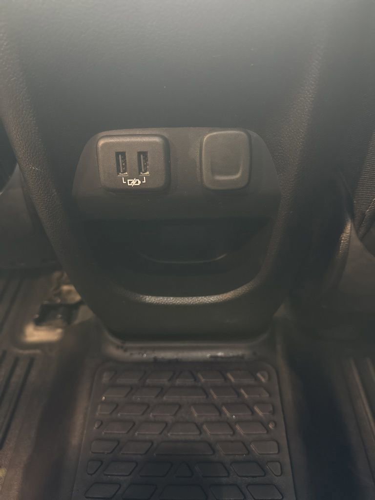 Used 2022 Chevrolet Colorado Z71 w/ Trail Boss Package image 12