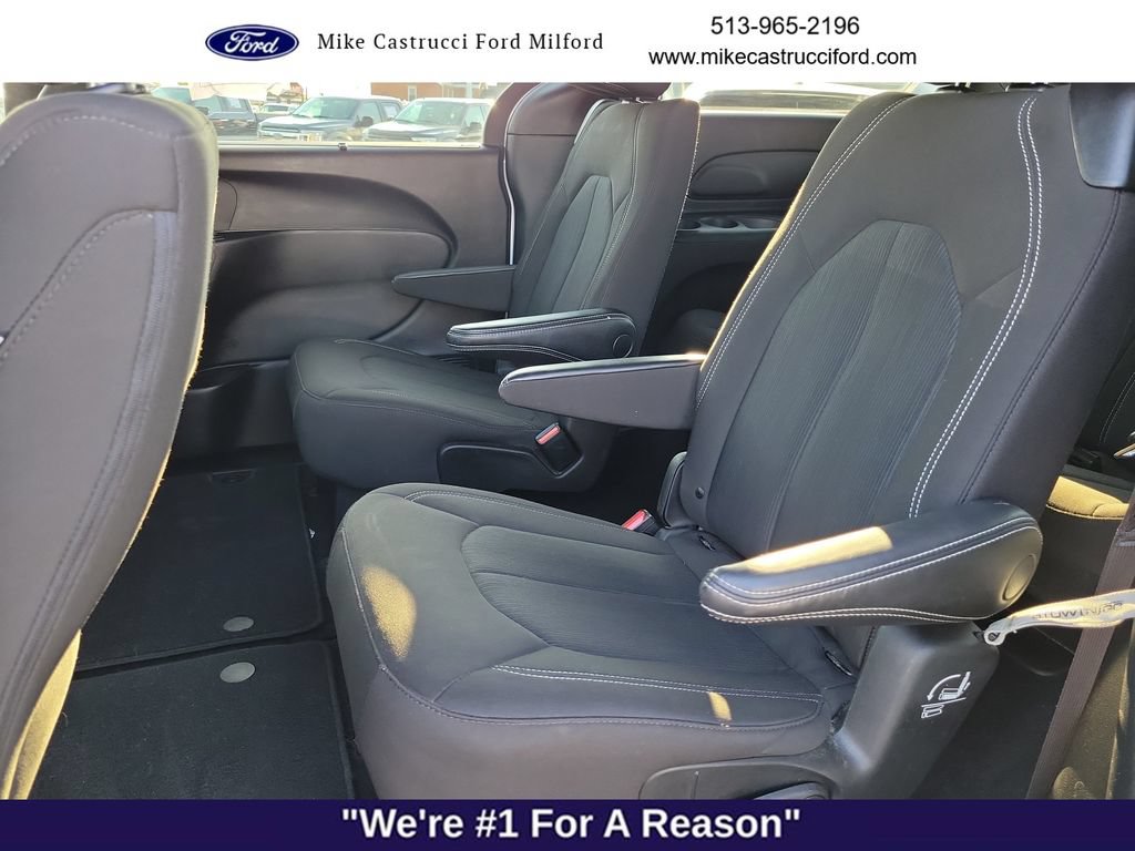 Used 2021 Chrysler Pacifica Touring w/ S Appearance Package FWD image 27