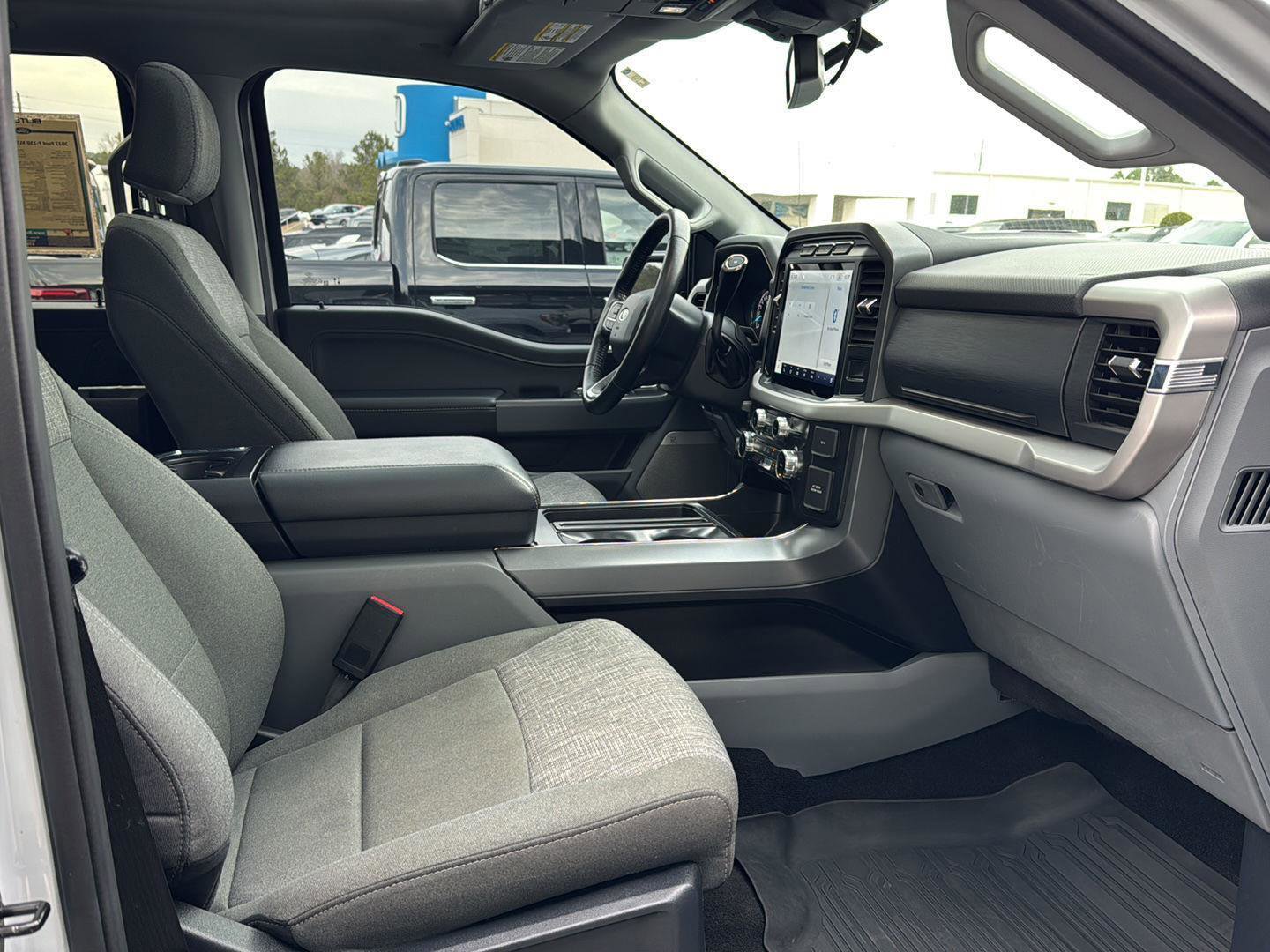 Certified 2022 Ford F150 XLT w/ Equipment Group 302A High image 10