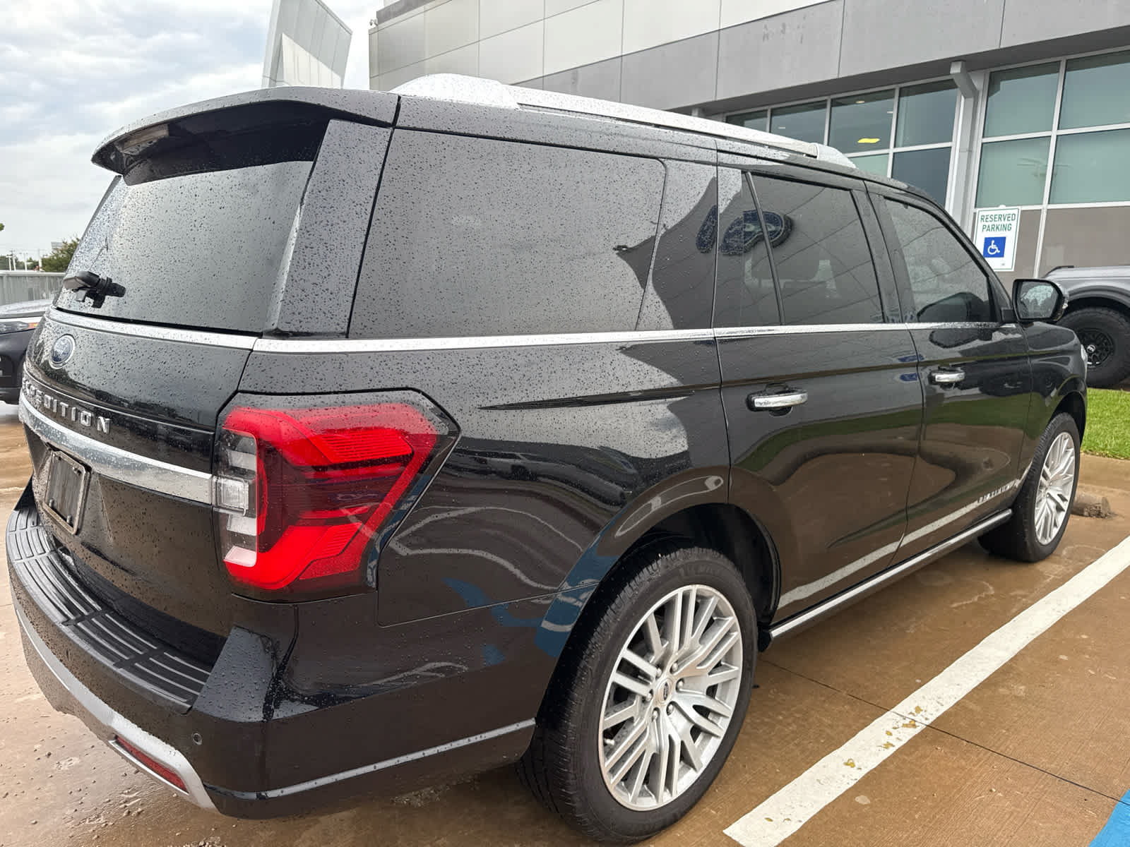 Certified 2023 Ford Expedition Platinum AWD/4WD image 35