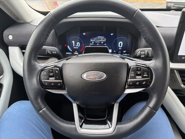 Certified 2025 Ford Explorer Platinum w/ Ultimate Package AWD/4WD image 12