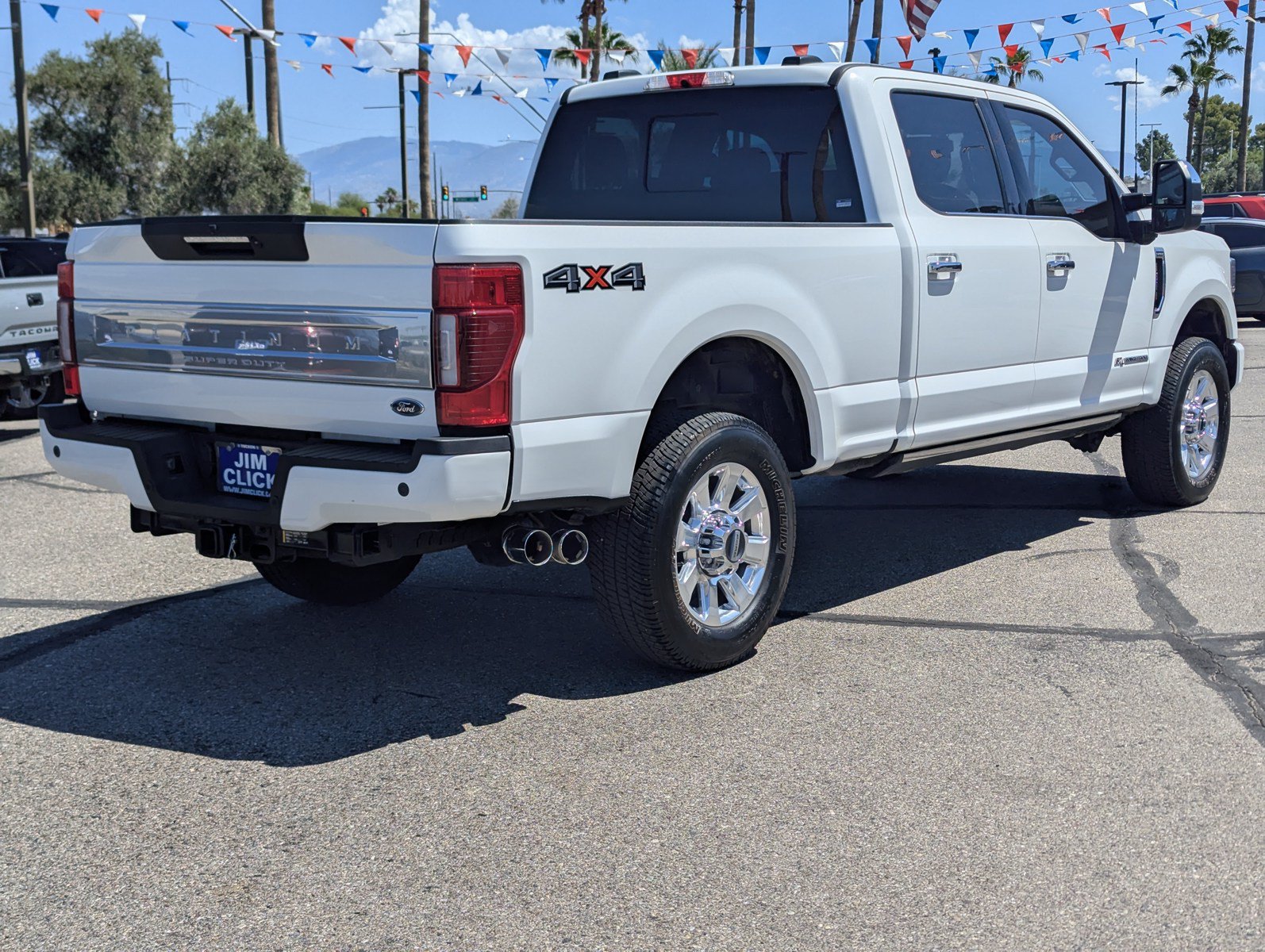 Certified 2022 Ford F350 Platinum AWD/4WD image 2