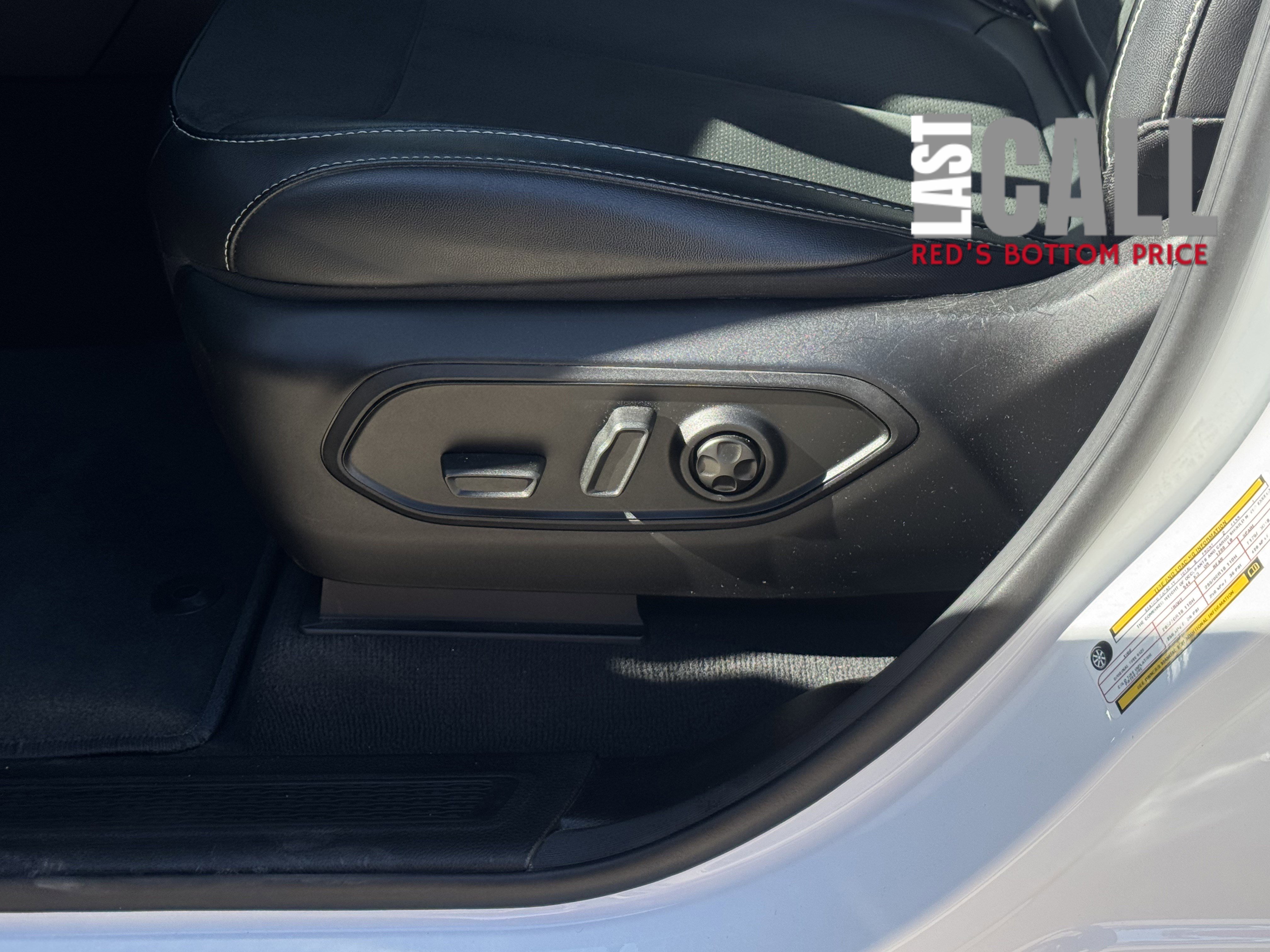 Used 2025 Jeep Grand Cherokee L Altitude image 18