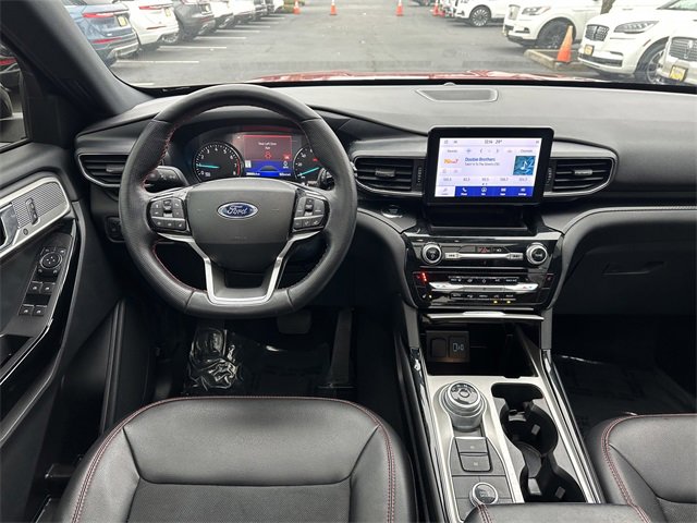Certified 2022 Ford Explorer ST-Line image 13