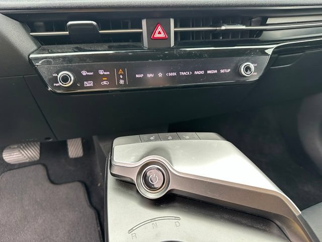 Used 2024 Kia EV6 Light AWD/4WD image 18