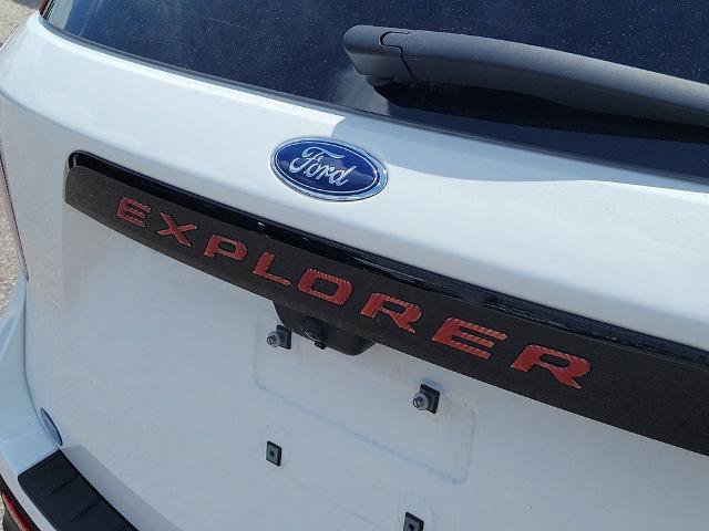 Certified 2022 Ford Explorer ST w/ ST Street Pack image 10