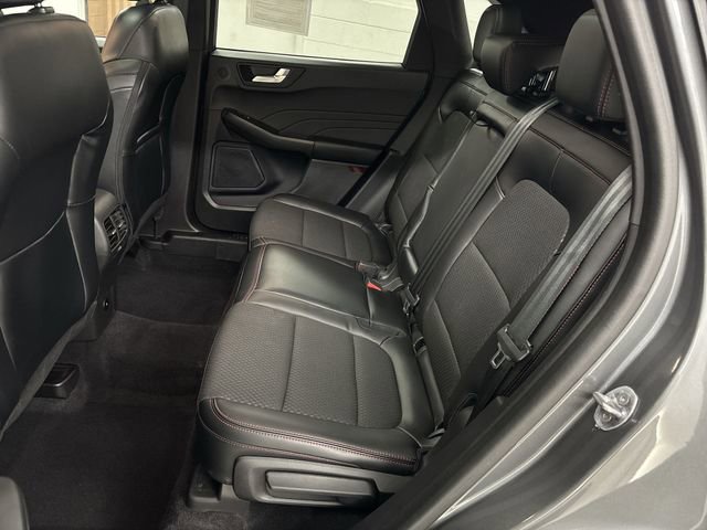 Certified 2023 Ford Escape ST-Line Select w/ Tech Pack #2 image 16
