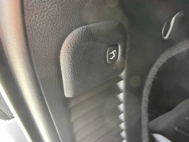 Used 2020 Jeep Grand Cherokee Altitude AWD/4WD image 39