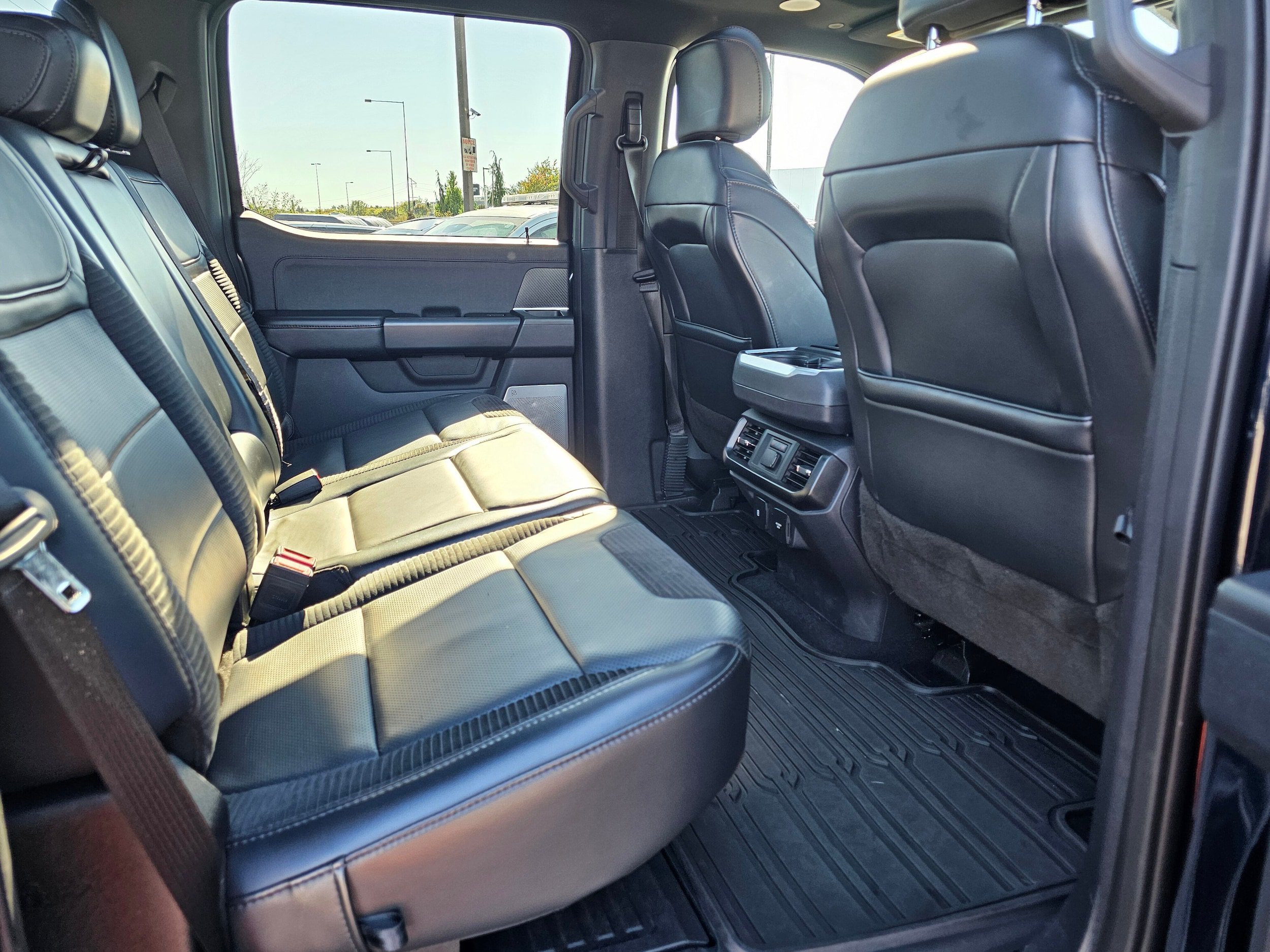 Certified 2023 Ford F150 Raptor w/ Raptor Carbon Fiber Package AWD/4WD image 15