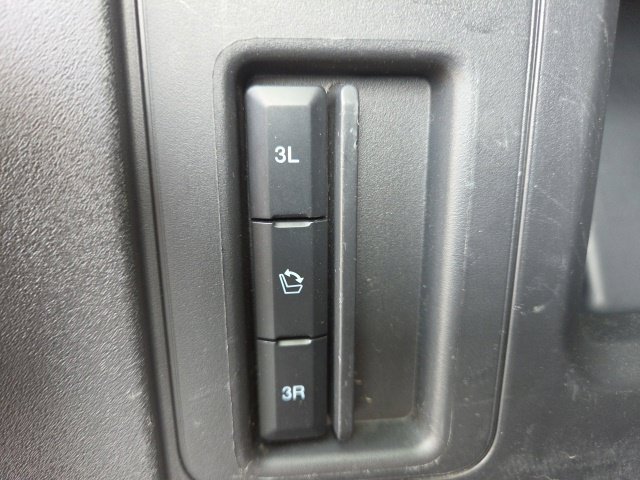 Certified 2025 Ford Expedition Active AWD/4WD image 27