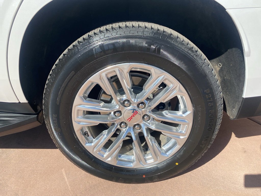 Used 2024 GMC Yukon SLT w/ SLT Luxury Package image 45