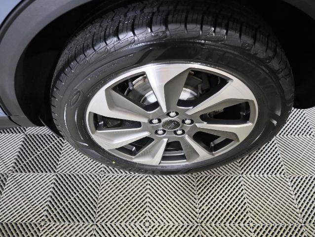 Certified 2023 Ford Escape Platinum AWD/4WD image 31