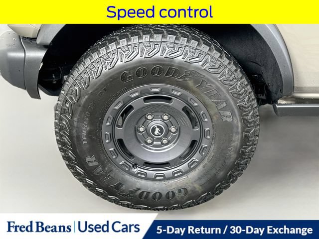 Certified 2025 Ford Bronco Badlands w/ Sasquatch Package AWD/4WD image 38