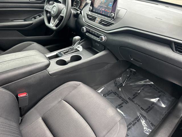 Used 2022 Nissan Altima 2.5 SV image 14
