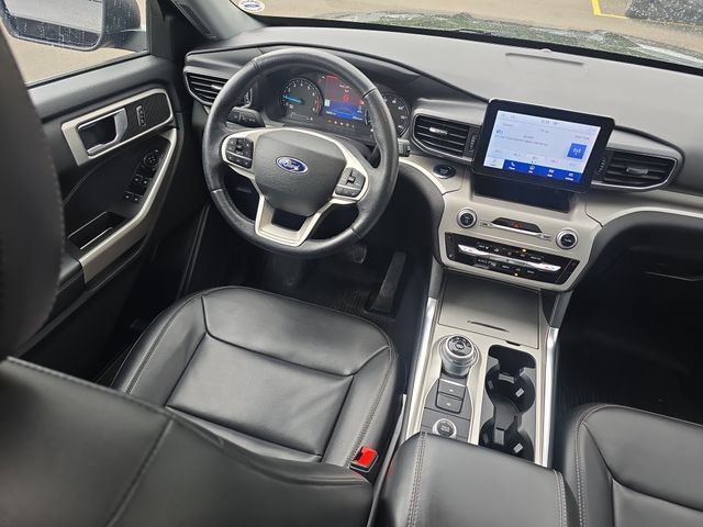 Certified 2023 Ford Explorer XLT w/ Equipment Group 202A AWD/4WD image 33
