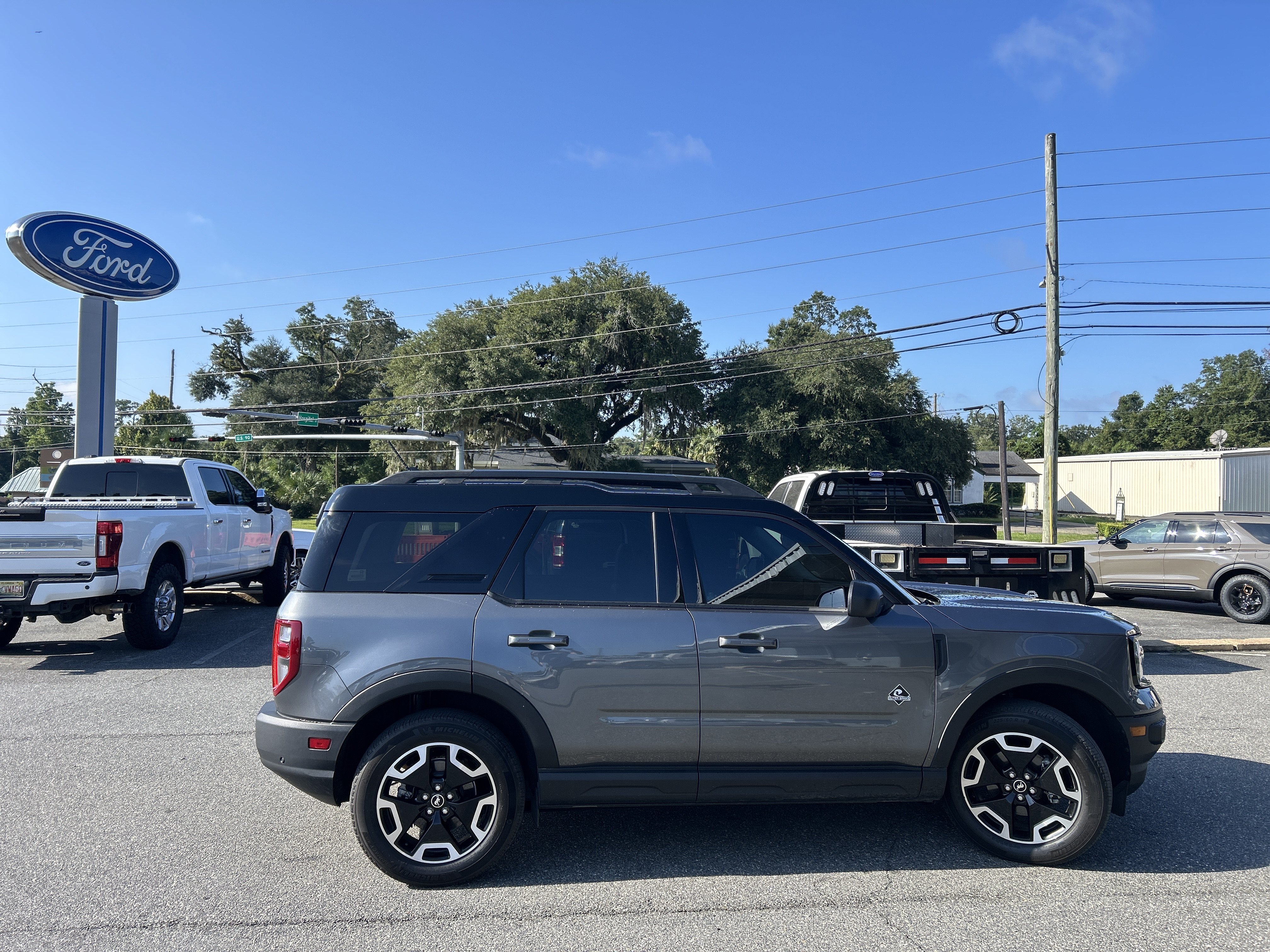 Certified 2022 Ford Bronco Sport Outer Banks w/ Tech Package AWD/4WD image 9
