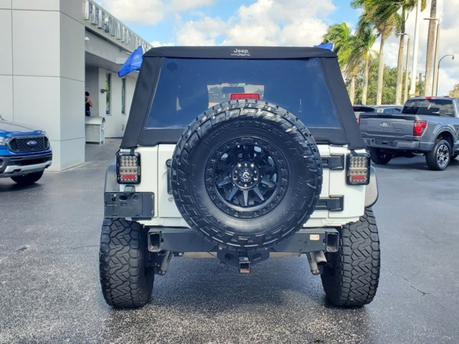 Used 2017 Jeep Wrangler Unlimited Sport w/ Mopar Black Appearance Group image 6