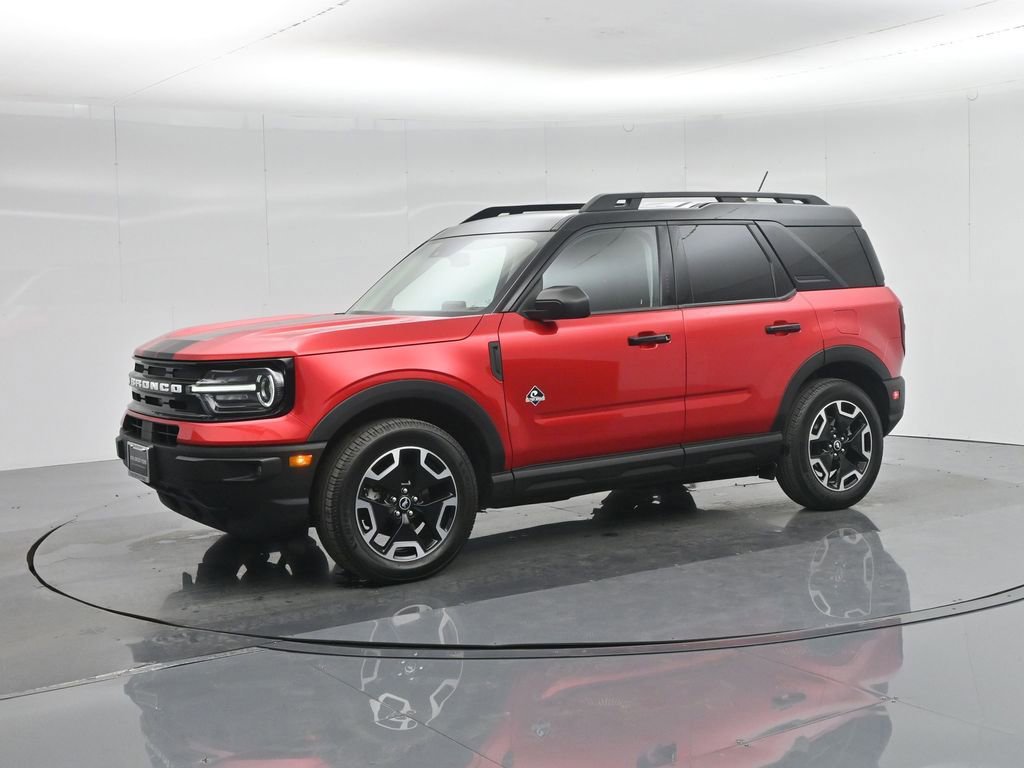 Certified 2023 Ford Bronco Sport Outer Banks w/ Tech Package image 9