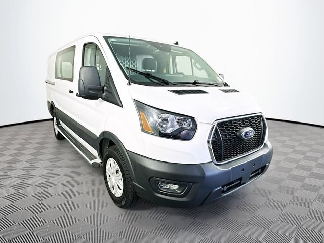 Certified 2025 Ford Transit 250 Low Roof w/ Exterior Upgrade Package RWD image 4