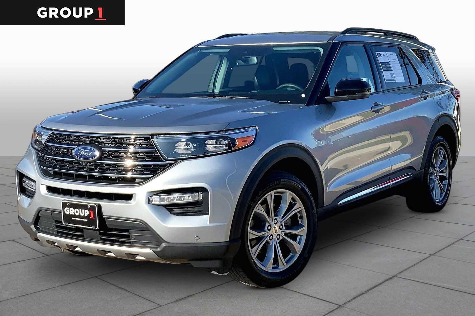 Certified 2023 Ford Explorer XLT w/ Equipment Group 202A AWD/4WD image 1
