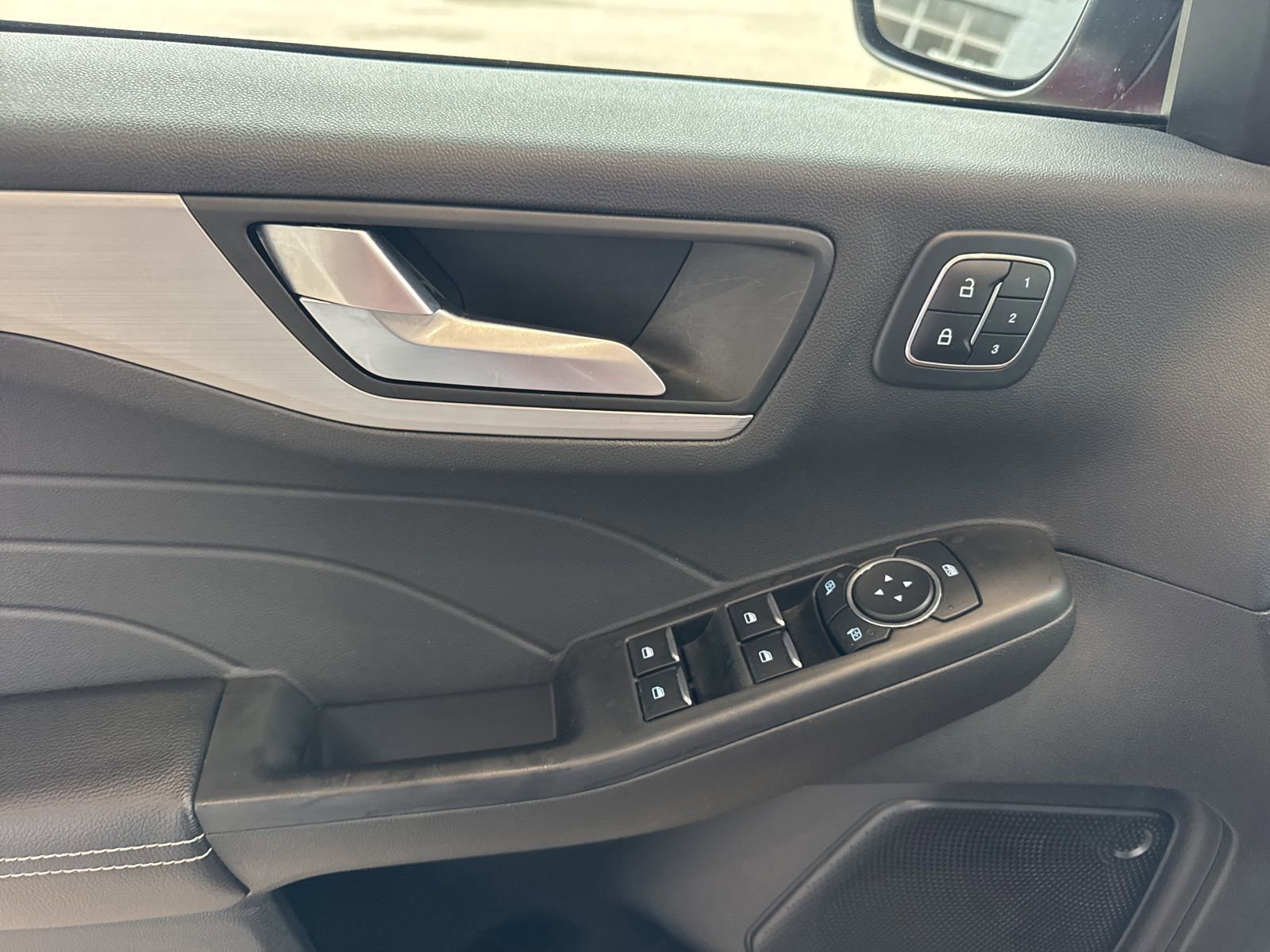 Certified 2023 Ford Escape Platinum image 26