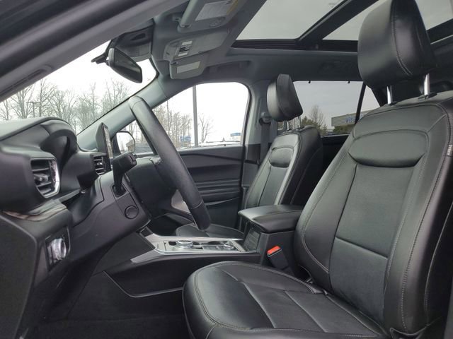 Certified 2023 Ford Explorer Limited w/ Limited Technology Package image 10
