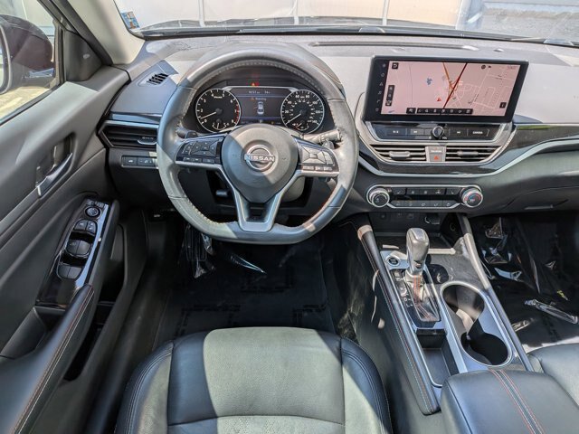 Used 2024 Nissan Altima 2.5 SR w/ SR Premium Package FWD image 32