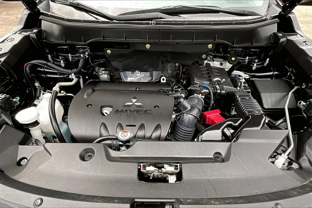 Used 2022 Mitsubishi Outlander Sport SE image 31