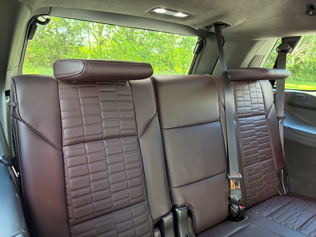 Used 2022 Cadillac Escalade Sport Platinum AWD/4WD image 38