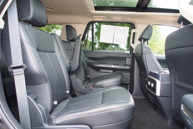 Certified 2024 Ford Expedition XLT RWD image 15